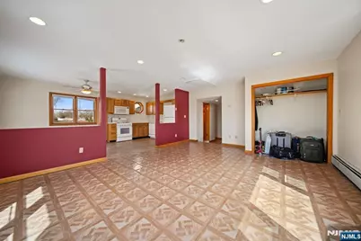 125 Merritt Avenue, Bergenfield, NJ 07621 - Photo 24