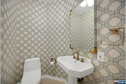 170 Hillside Avenue, Englewood, NJ 07631 - Photo 16