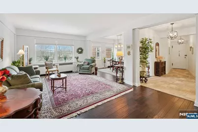 10 Crestmont Road 1A #1A, Montclair, NJ 07042 - Photo 1