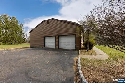 81 Crescent Avenue, Mahwah, NJ 07430 - Photo 22