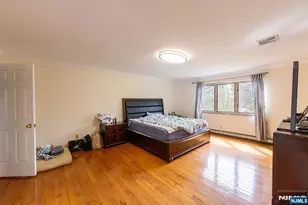 81 Crescent Ave, Mahwah, NJ 07430 - Photo 16