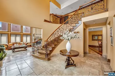 10 Fox Terrace, Cliffside Park, NJ 07010 - Photo 4