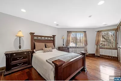 10 Fox Terrace, Cliffside Park, NJ 07010 - Photo 30