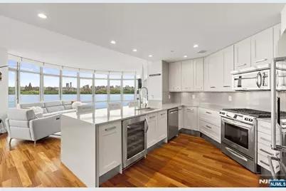 8100 River Road 719 #719, North Bergen, NJ 07047 - Photo 2