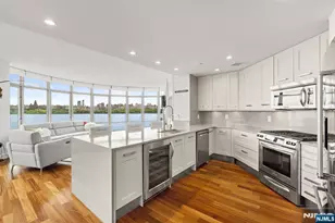 8100 River Road 719, North Bergen, NJ 07047 - Photo 2
