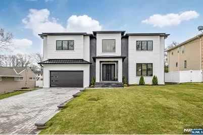 234 Vivien Court, Paramus, NJ 07652 - Photo 2