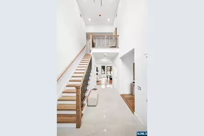 234 Vivien Court, Paramus, NJ 07652 - Photo 4