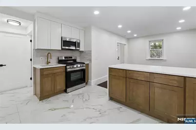 1087 Lambert Road, Teaneck Township, NJ 07666 - Photo 12