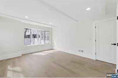 1087 Lambert Road, Teaneck Township, NJ 07666 - Photo 22