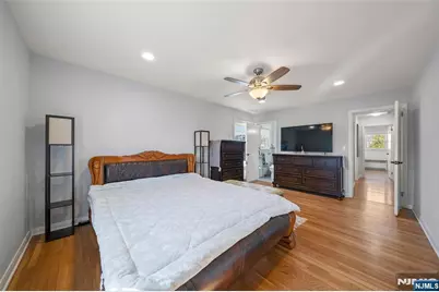 776 Walnut Street, New Milford, NJ 07646 - Photo 18