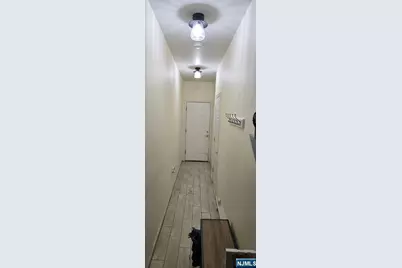 410 Howe Avenue 16 #16, Passaic, NJ 07055 - Photo 32