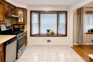 71 Stewart St, Demarest, NJ 07627 - Photo 4