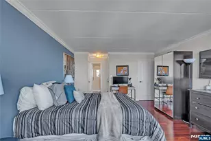 250 Gorge 21B, Cliffside Park, NJ 07010 - Photo 18