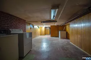 390 Lafayette St, Newark, NJ 07105 - Photo 32