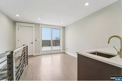 412 Lincoln Avenue, Cliffside Park, NJ 07010 - Photo 26