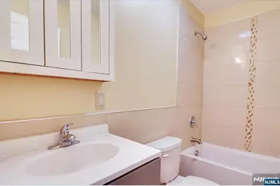 150 Munn Avenue, East Orange, NJ 07017 - Photo 22