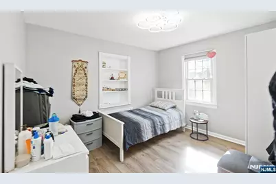 154 Orchard Street, Elmwood Park, NJ 07407 - Photo 4