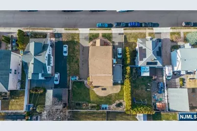 154 Orchard Street, Elmwood Park, NJ 07407 - Photo 22