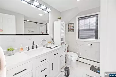 154 Orchard Street, Elmwood Park, NJ 07407 - Photo 10