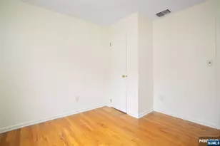 25 Devonshire Terrace, West Orange Township, NJ 07052 - Photo 24