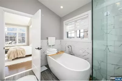 2021 Fletcher Avenue, Fort Lee, NJ 07024 - Photo 16