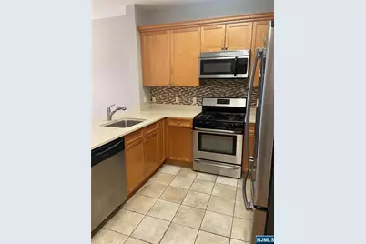 10 Sampson Street, Saddle Brook Township, NJ 07663 - Photo 2