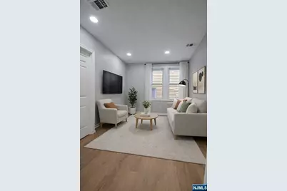 633 Thomas Boulevard, East Orange, NJ 07017 - Photo 10