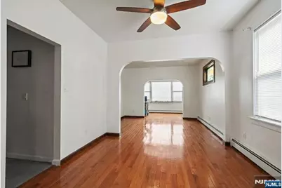 436 Undercliff Avenue, Edgewater, NJ 07020 - Photo 4