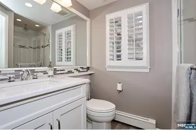 215 Hill Street, Midland Park, NJ 07432 - Photo 20