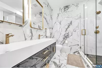 38 Hudson Avenue, Edgewater, NJ 07020 - Photo 30