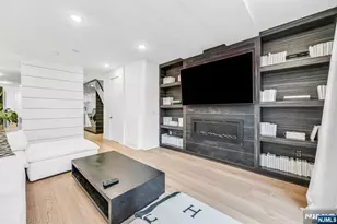 38 Hudson Ave, Edgewater, NJ 07020 - Photo 8