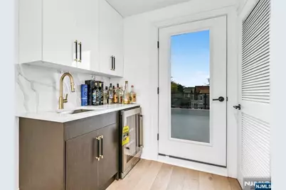 38 Hudson Avenue, Edgewater, NJ 07020 - Photo 38