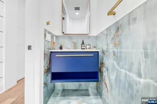 38 Hudson Ave, Edgewater, NJ 07020 - Photo 14