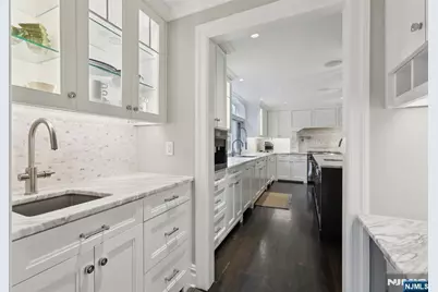 97 Heights Road, Ridgewood, NJ 07450 - Photo 12