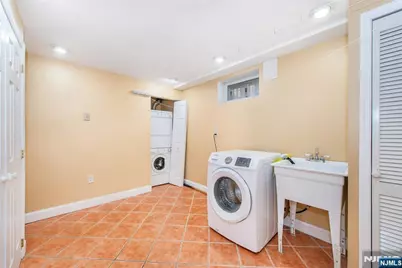 232 Hidden Glen Court, Franklin Lakes, NJ 07417 - Photo 28