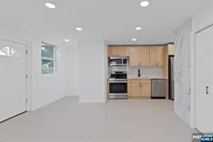 418 E Brinkerhoff Ave, Palisades Park, NJ 07650 - Photo 8