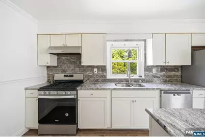 21 Linwood Avenue, Bogota, NJ 07603 - Photo 12