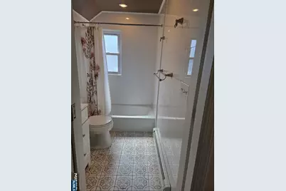 14 Chestnut Street 2nd Floor #2nd Floor, Elmwood Park, NJ 07407 - Photo 8