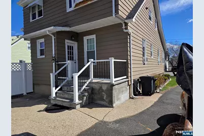 14 Chestnut Street 2nd Floor #2nd Floor, Elmwood Park, NJ 07407 - Photo 2