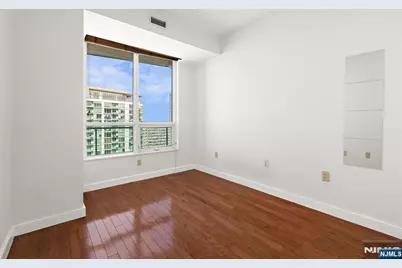 20 Newport Parkway 2311 #2311, Jersey City, NJ 07310 - Photo 18