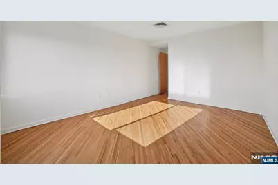364 Palisade Avenue 5E #5E, Cliffside Park, NJ 07010 - Photo 18