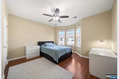 3 Holly Lane 902 #902, Garfield, NJ 07026 - Photo 18
