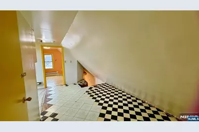 58 Bloomingdale Avenue, Garfield, NJ 07026 - Photo 20