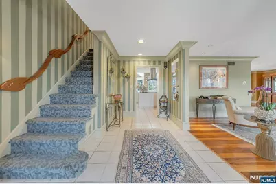 17 Sycamore Drive, Woodcliff Lake, NJ 07677 - Photo 6