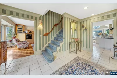 17 Sycamore Drive, Woodcliff Lake, NJ 07677 - Photo 26