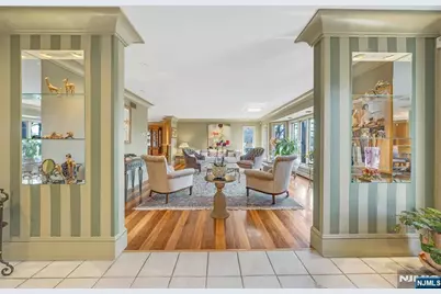 17 Sycamore Drive, Woodcliff Lake, NJ 07677 - Photo 4