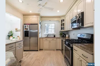 15 Windemere Road, Verona, NJ 07044 - Photo 12