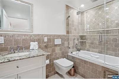 405 Liberty Road, Englewood, NJ 07631 - Photo 28