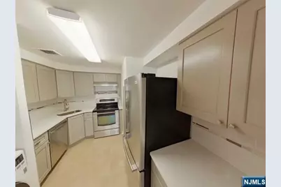 99 Teaneck Road 118 #118, Ridgefield Park, NJ 07660 - Photo 18