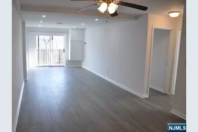 99 Teaneck Road 118 #118, Ridgefield Park, NJ 07660 - Photo 8